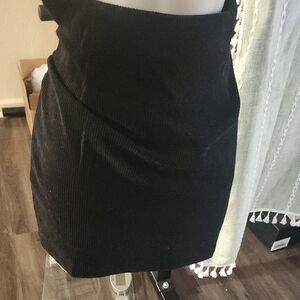 Chic Black Mini Skirt